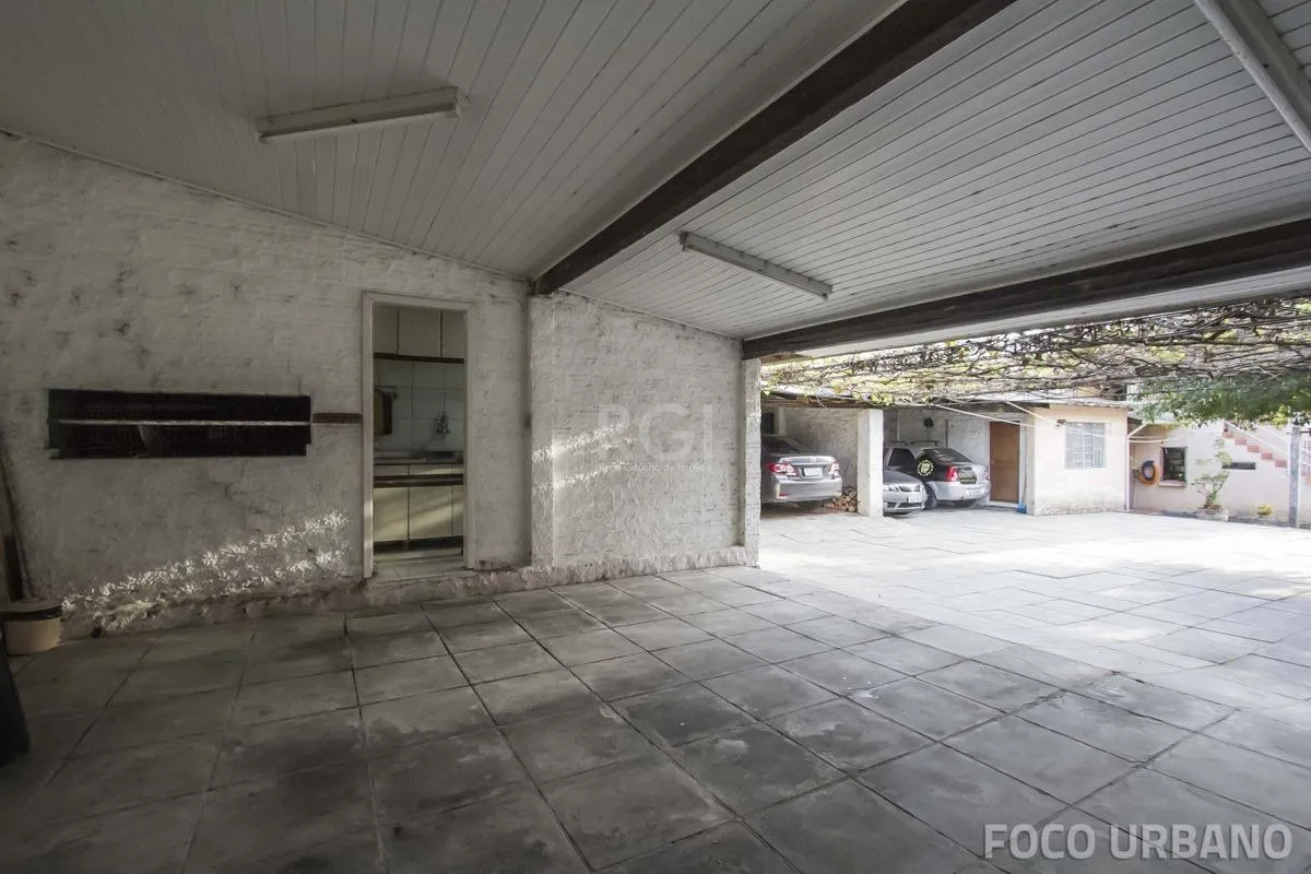 Imagem Casa para Venda - 1016m², 4 dormitórios, 6 vagas - Menino Deus