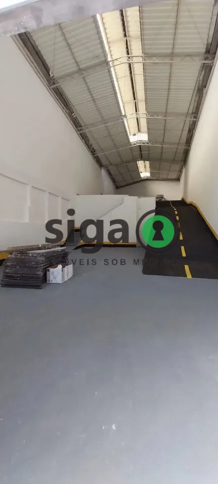 Imagem Galpão/Depósito/Armazém e 1 banheiro à Venda, 454 m²