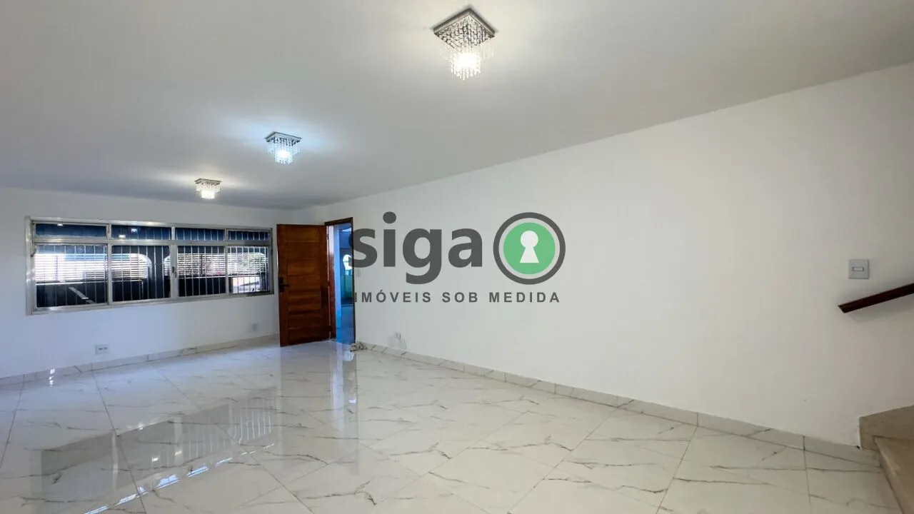 Imagem Casa à Venda no Jardim Aeroporto ? 3 Dormitórios, Suíte, Quintal e Edícula