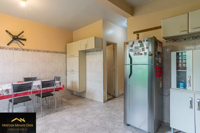 Imagem Casa Sobrado na Vila Dalva com 4 Dormitórios e 2 Vagas de Garagem, Oportunidade