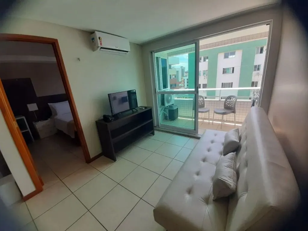 Imagem Flat mobiliado em Manaíra, vista lateral para o mar, lazer na cobertura, garagem e localização privilegiada.