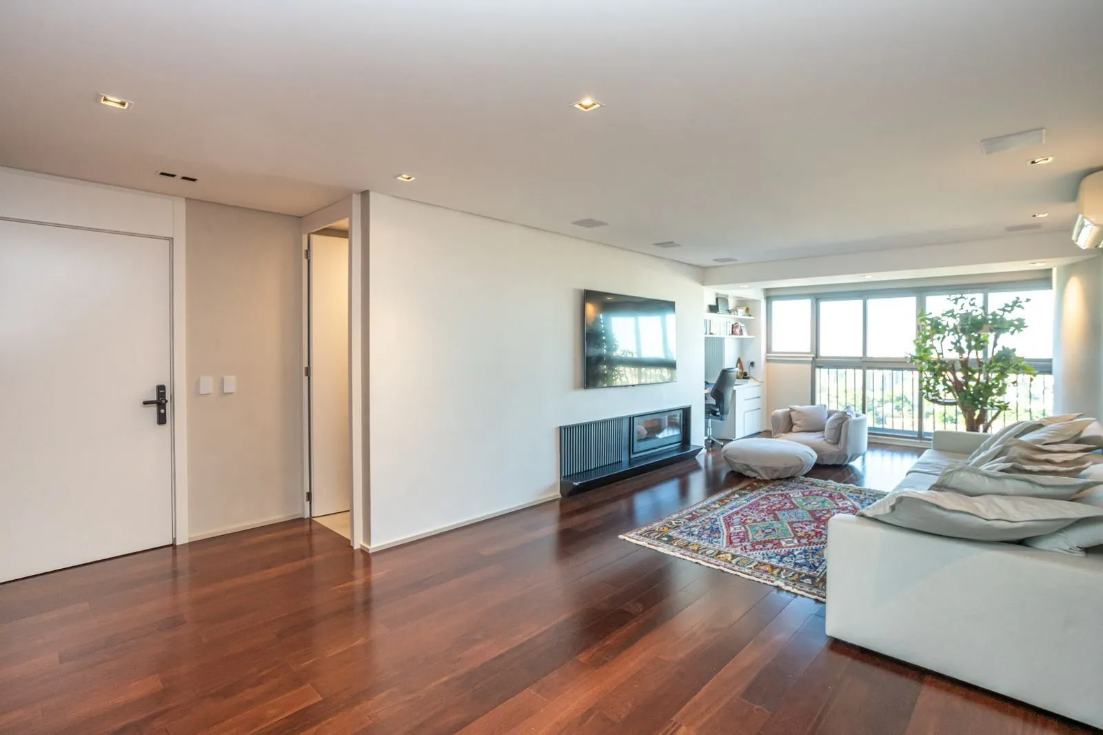 Imagem Apartamento de Luxo mobiliado com vista definitiva e automação- Três Figueiras