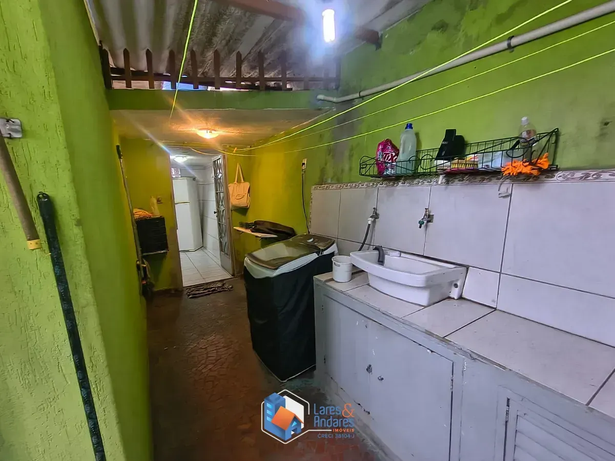 Imagem Sobrado para venda em Moinho Velho com 3 quartos, 190m²