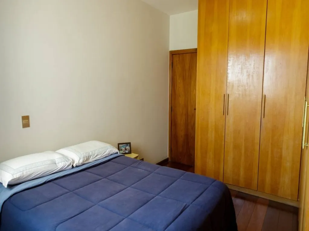 Imagem Imperdível! Apartamento de Luxo 3 quartos, 3 suítes, 4 banheiros, 2 vagas em São Bernardo do Campo - Condomínio Residencial Royal Towers.