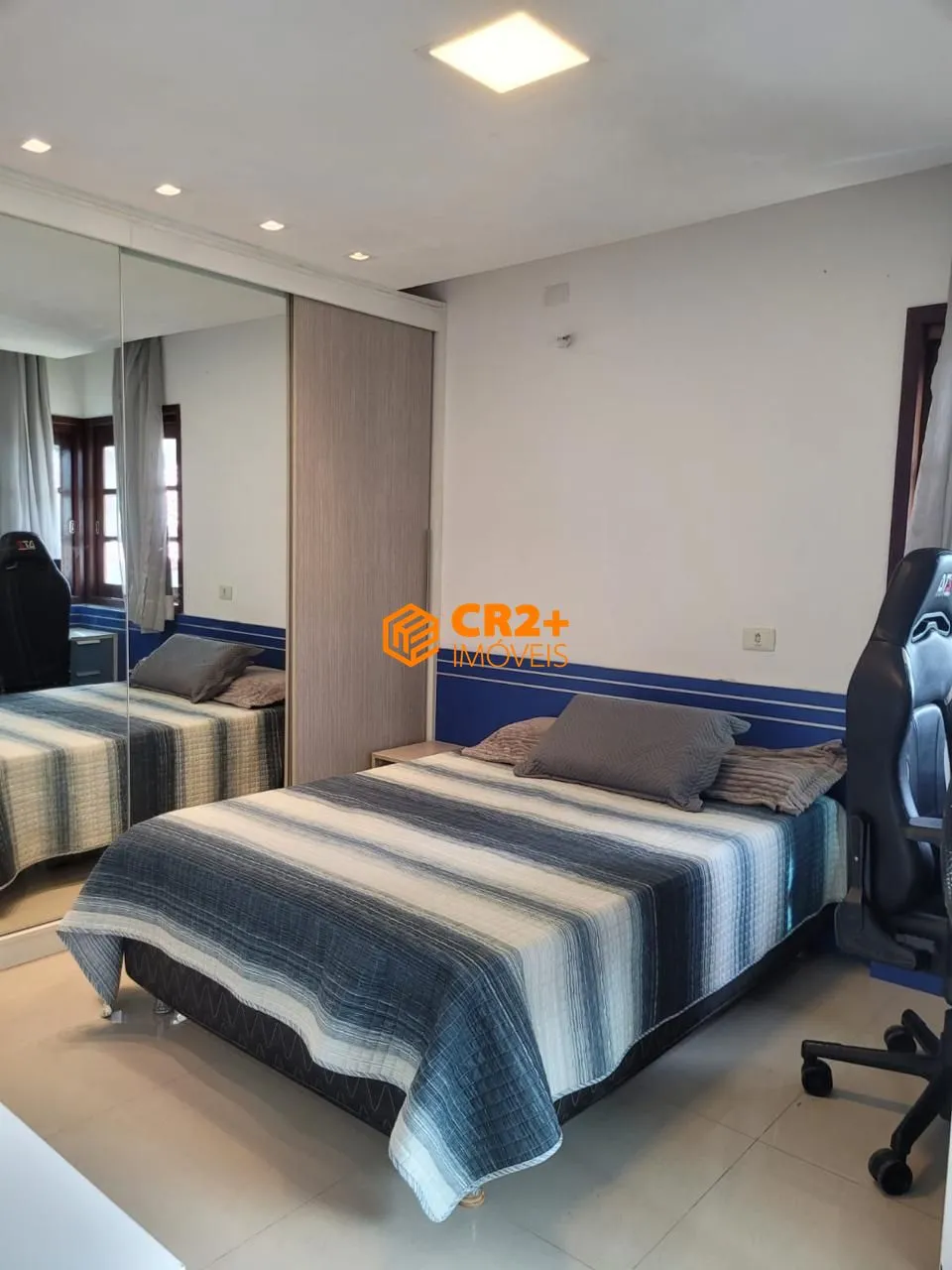 Imagem Vendo Casa condominio Alto Padrão 06 quartos 02 suítes 400 m2 02 vagas de garage
