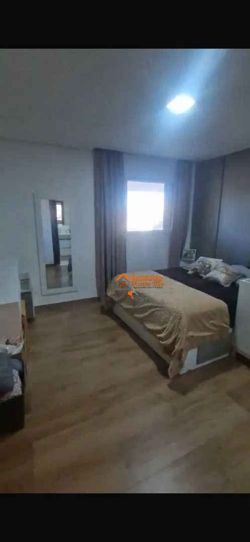 Imagem ?? Casa Sobreposta no Bom Clima | 3 Dorms + Suíte com Closet | Ar-Condicionado | 2 Vagas | Aceita Pet pequeno porte