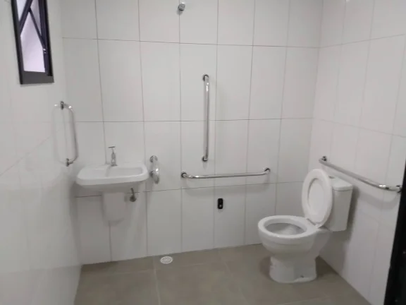 Imagem Galpão comercial completo para sua empresa crescer com estrutura.
