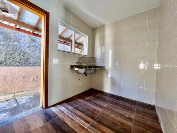 Imagem Casa para Venda em Teresópolis, Granja Guarani, 3 dormitórios, 1 suíte, 4 banheiros, 1 vaga