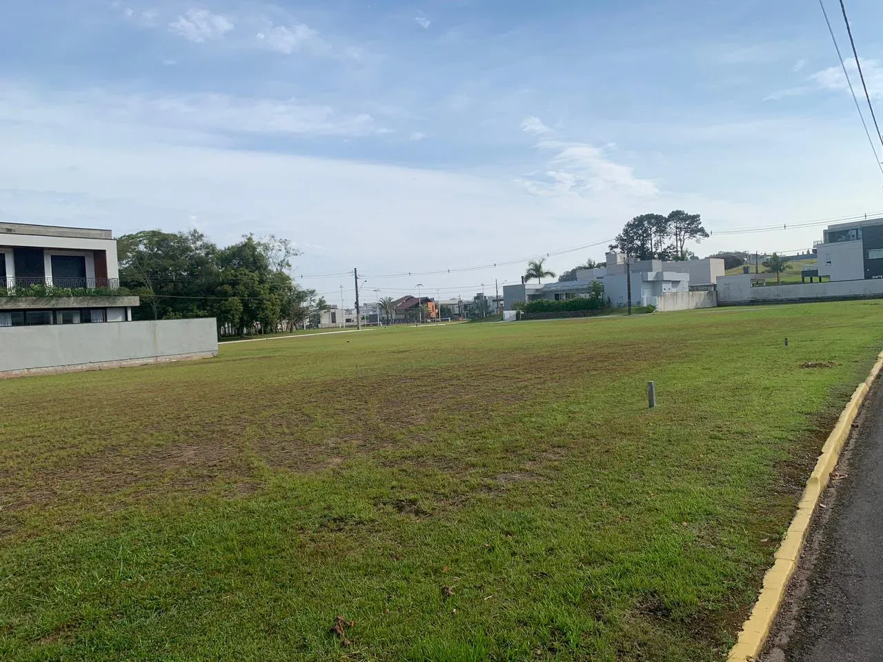 Foto do imóvel Apartamento à venda com 387.37m2 por R$ 850.000,00