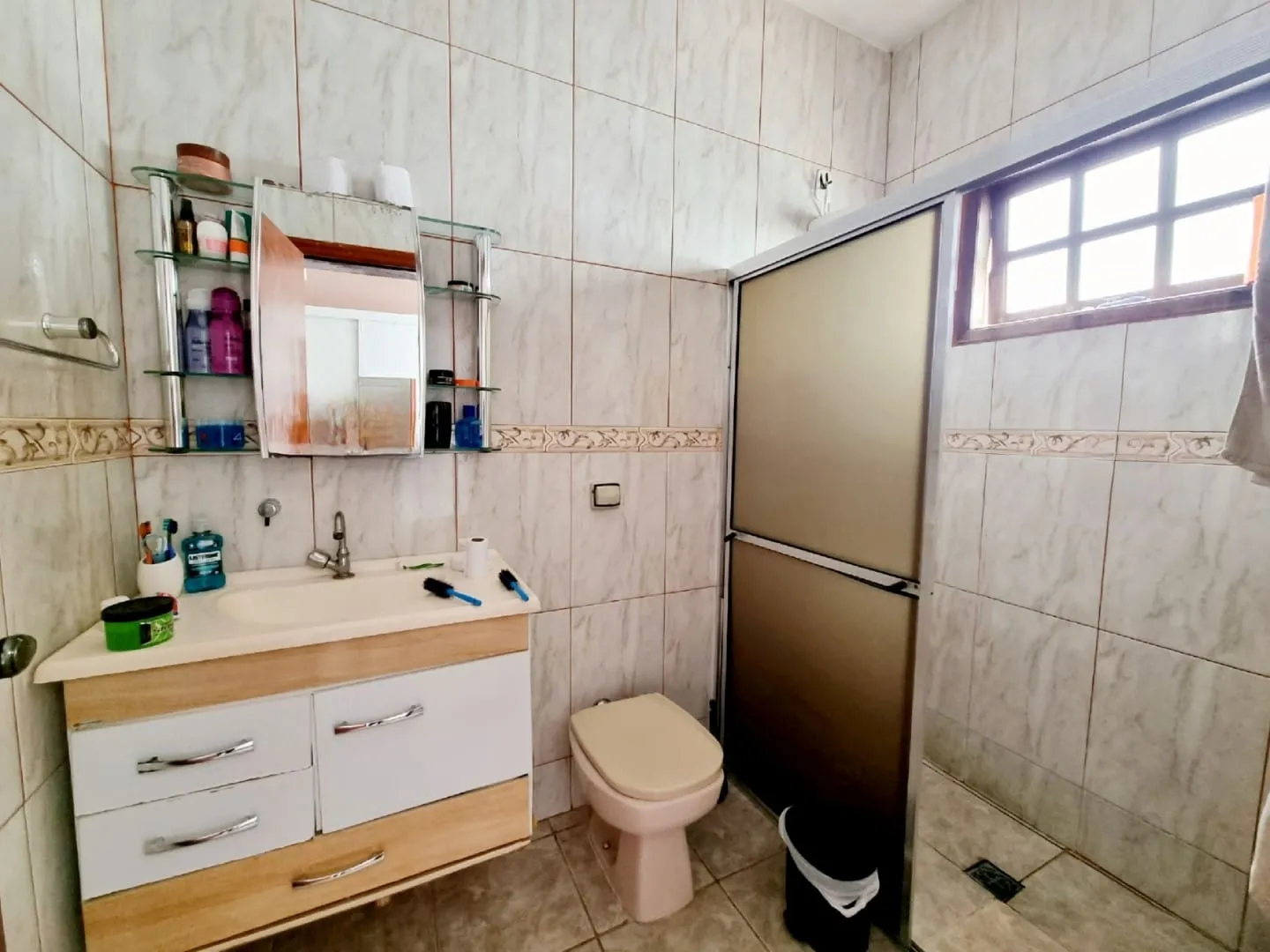 Imagem Casa à venda 4 Quartos, 4 Suites, 3 Vagas, 300M², Nova Guará, Guaratinguetá - SP