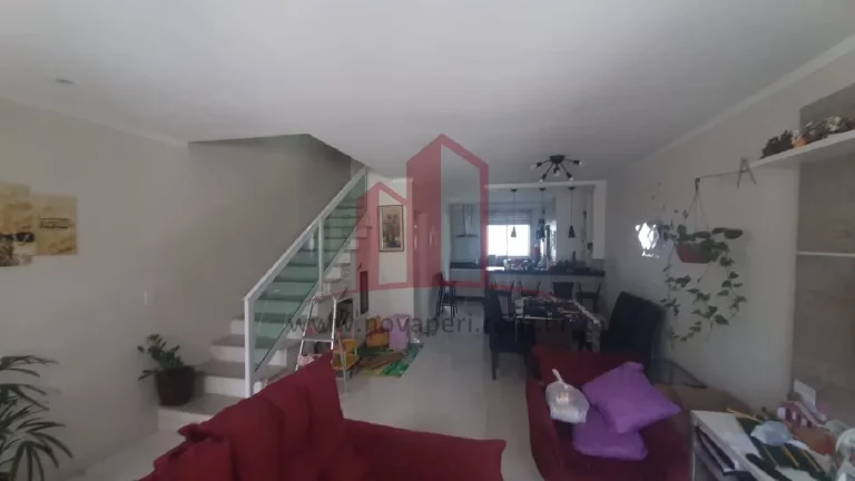Imagem Imperdível Casa à Venda no Centro de Franco da Rocha-SP: 2 quartos, 1 suíte, 1 vaga de garagem, 100m² de área!