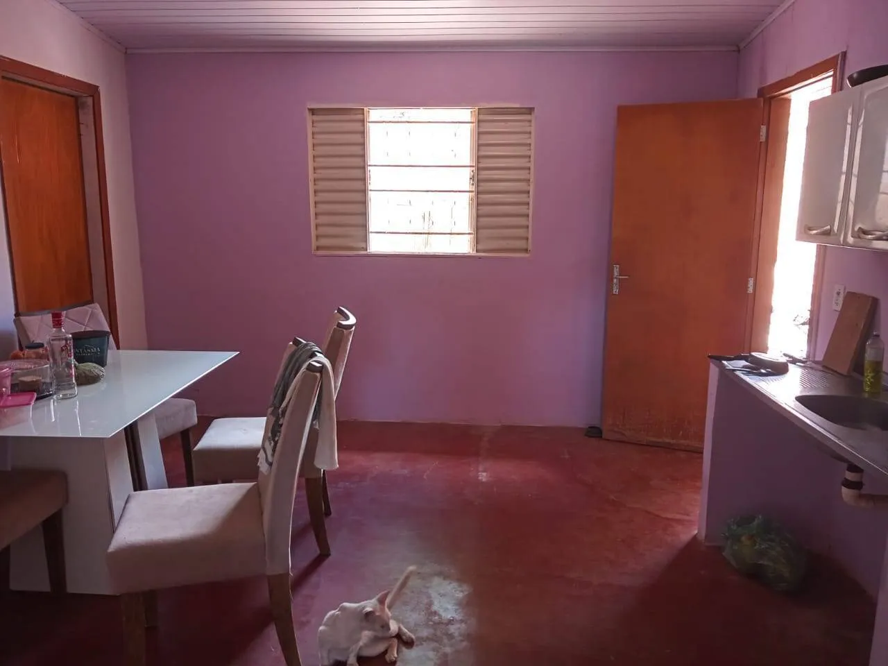 Imagem Casa 2 quartos, e espaço Comercial anexo. Terreno amplo com quintal.