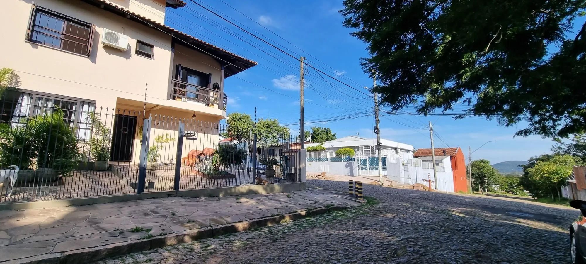 Imagem Casa 3d com elevador 3WC, 2V Espirito Santo Porto Alegre zona sul