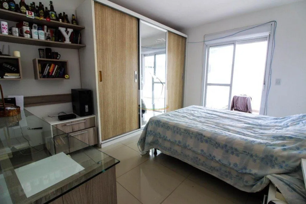 Imagem Casa para Venda - 300m², 3 dormitórios, sendo 1 suites, 4 vagas - Teresópolis