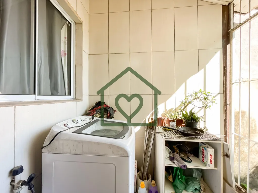 Imagem Grande oportunidade de investimento! 
Imóvel em terreno de 125m², composto por duas casas, ideal p...