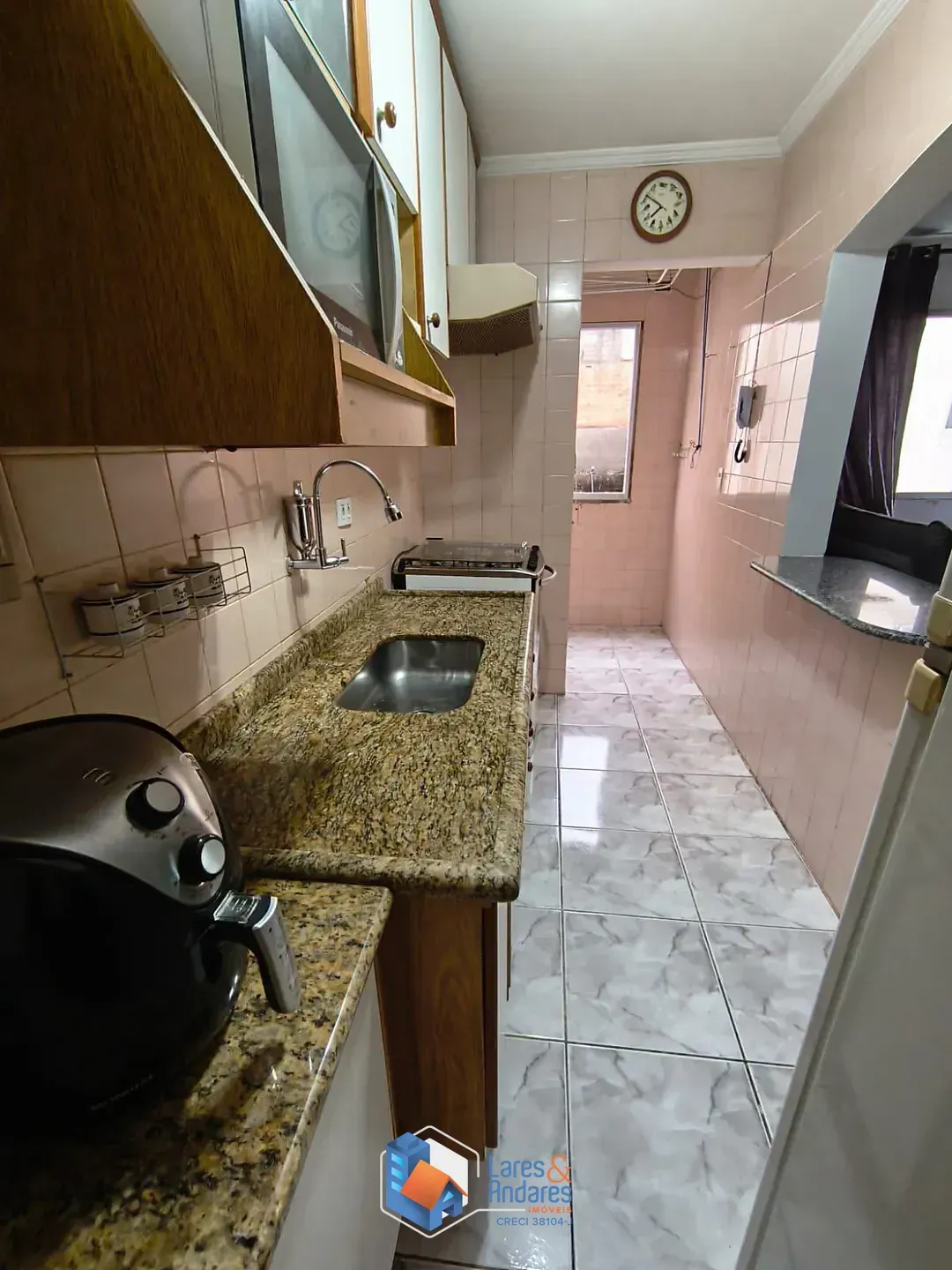 Imagem APARTAMENTO À VENDA COM 48 M², 1 DORMITÓRIO, 1 VAGA, SALA AMPLA PARA 2 AMBIENTES, COZINHA PLANEJADA - LAUZANE PAULISTA - SÃO PAULO - SP.