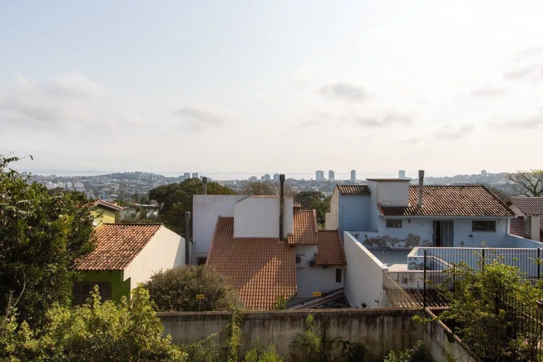 Imagem Casa para Venda - 361.95m², 4 dormitórios, sendo 2 suites, 3 vagas - Nonoai
