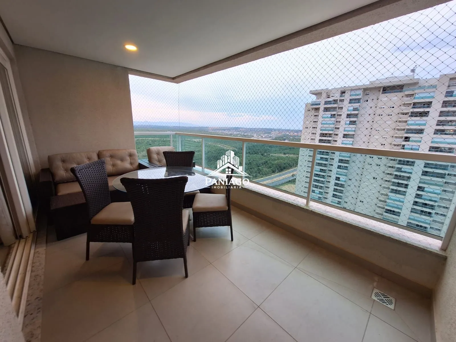 Imagem Apartamento Porteira Fechada com 3 Quartos à Venda no Brasil Beach | 119 m²
