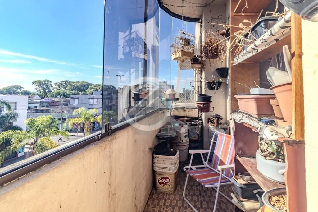 Imagem Apartamento à venda localizado na Avenida Farrapos, no bairro Floresta em Porto Alegre. Este imóve...