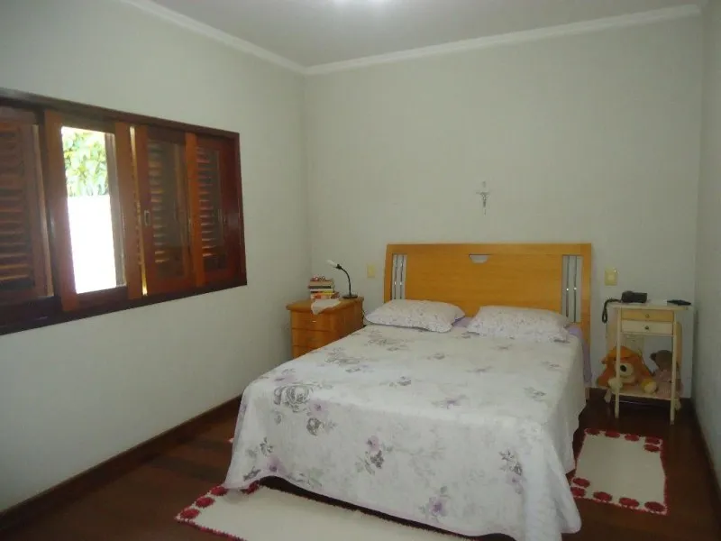 Imagem Imperdível oportunidade: Casa em condomínio à venda em Valinhos-SP, 4 quartos, 4 suítes, 2 salas, 5 banheiros, 4 vagas, 283m².