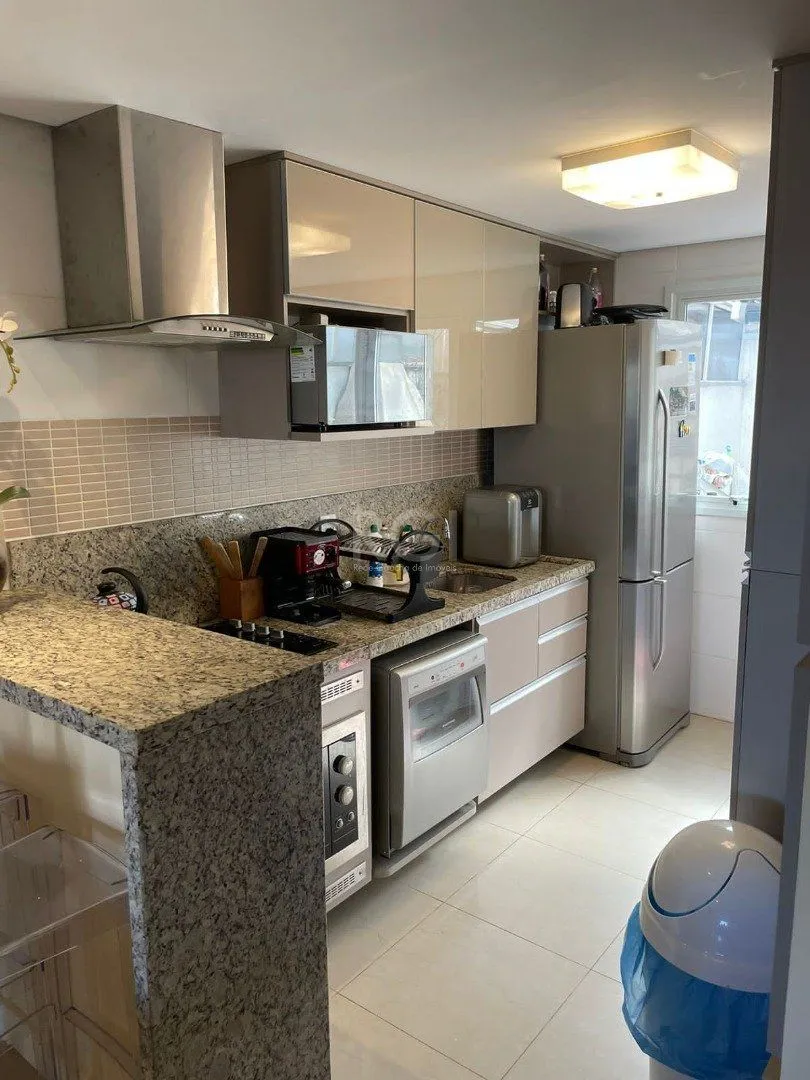 Imagem Sobrado para Venda - 132.69m², 2 dormitórios, sendo 1 suites, 1 vaga - Hípica