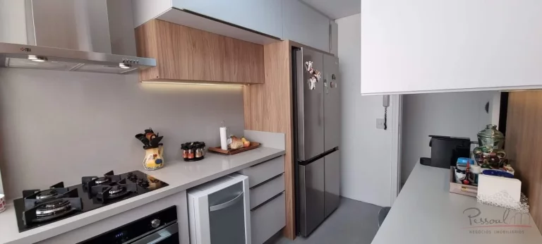 Imagem Apartamento com 4 quartos sendo 2 suites, 2 vagas a poucos passos dos Colégios Catarinense e Menino...
