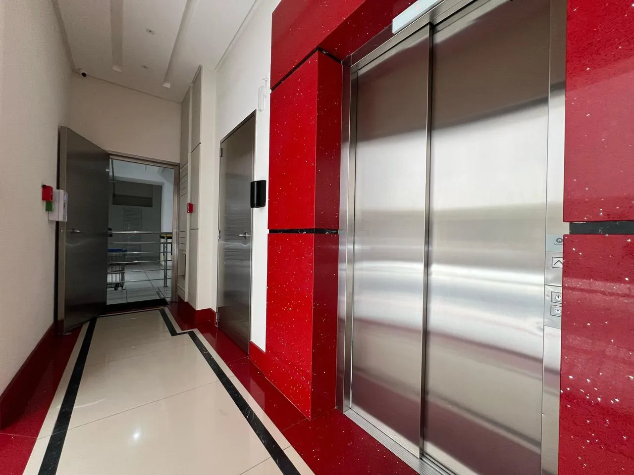Imagem Apartamento à venda com 130m2 por R$ 2.700.000,00