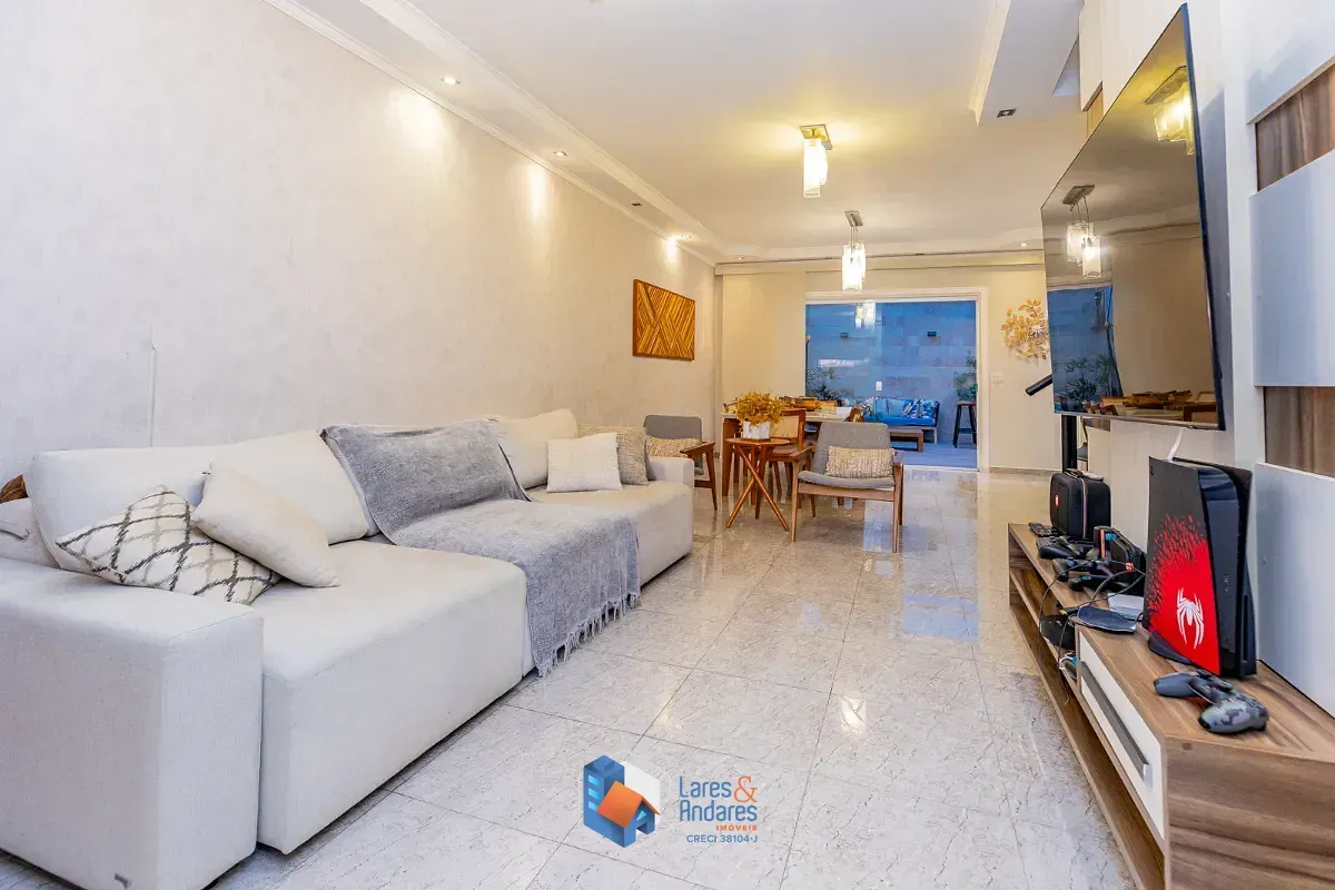 Imagem Casa no condomínio Condomínio Villa de São Paulo para venda com 4 quartos, sendo 2 suítes, 213m²