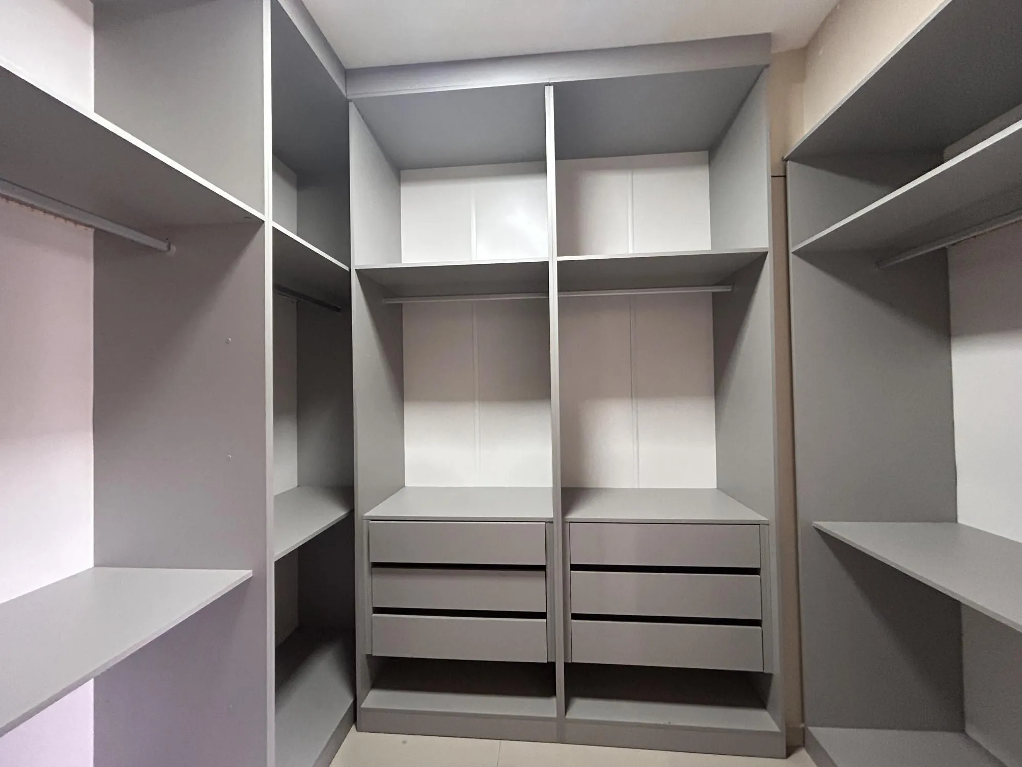 Imagem Cobertura Duplex à venda / aluguel (R$11.900,00 + taxas) no Centro de Canoas com piscina