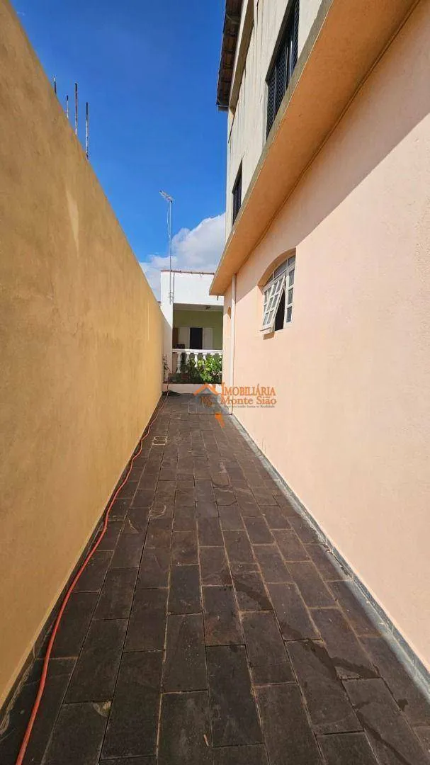 Imagem Sobrado com 5 dormitórios à venda, 250 m² por R$ 800.000,00 - Vila Nossa Senhora de Fátima - Guarulhos/SP