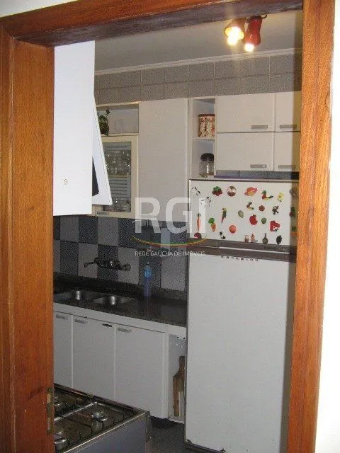 Imagem Casa para Venda - 260m², 3 dormitórios, sendo 1 suites, 7 vagas - Nonoai
