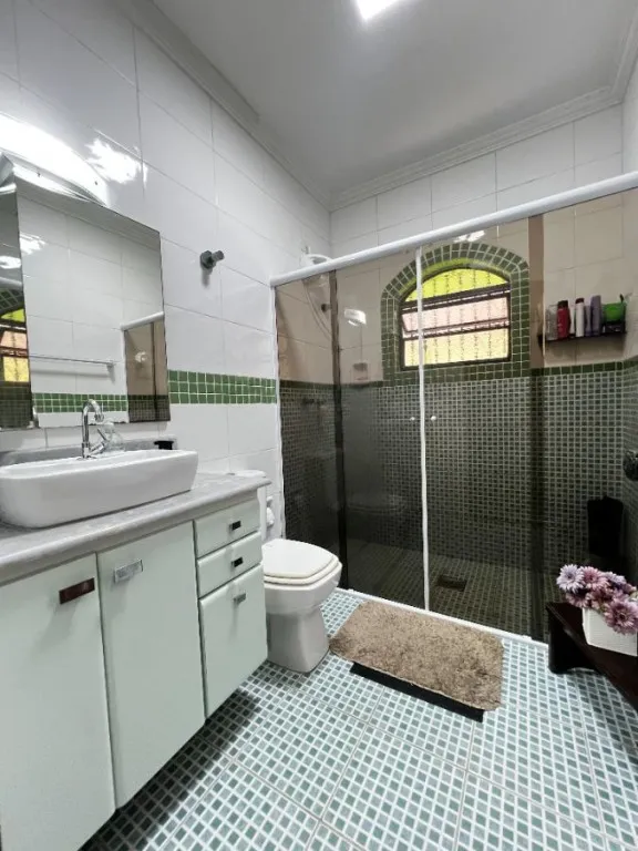 Imagem CASA COM 385,00 m² - GUILHERMINA - PRAIA GRANDE SP