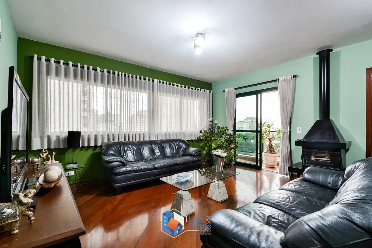 Foto do imóvel Apartamento para venda em Moema com 4 quartos, sendo 3 suítes, 222m² em Avenida Açocê
