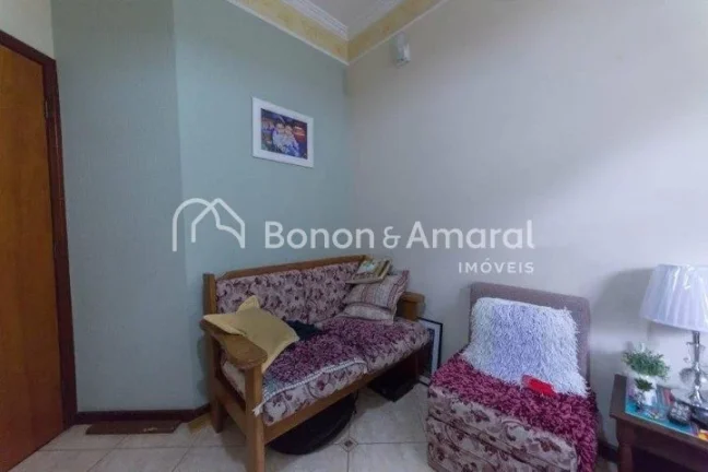 Imagem Localização privilegiada. Hall de entrada com escritório. Sala de estar, sala de jantar, lavabo, ...