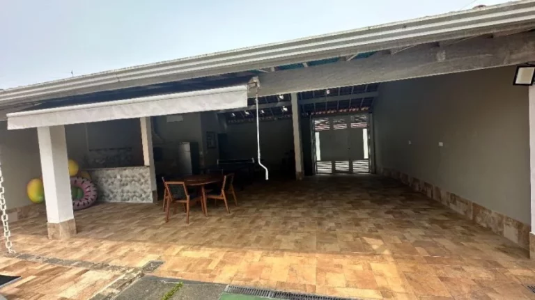 Imagem CASA COM 211 m² - REAL - PRAIA GRANDE SP