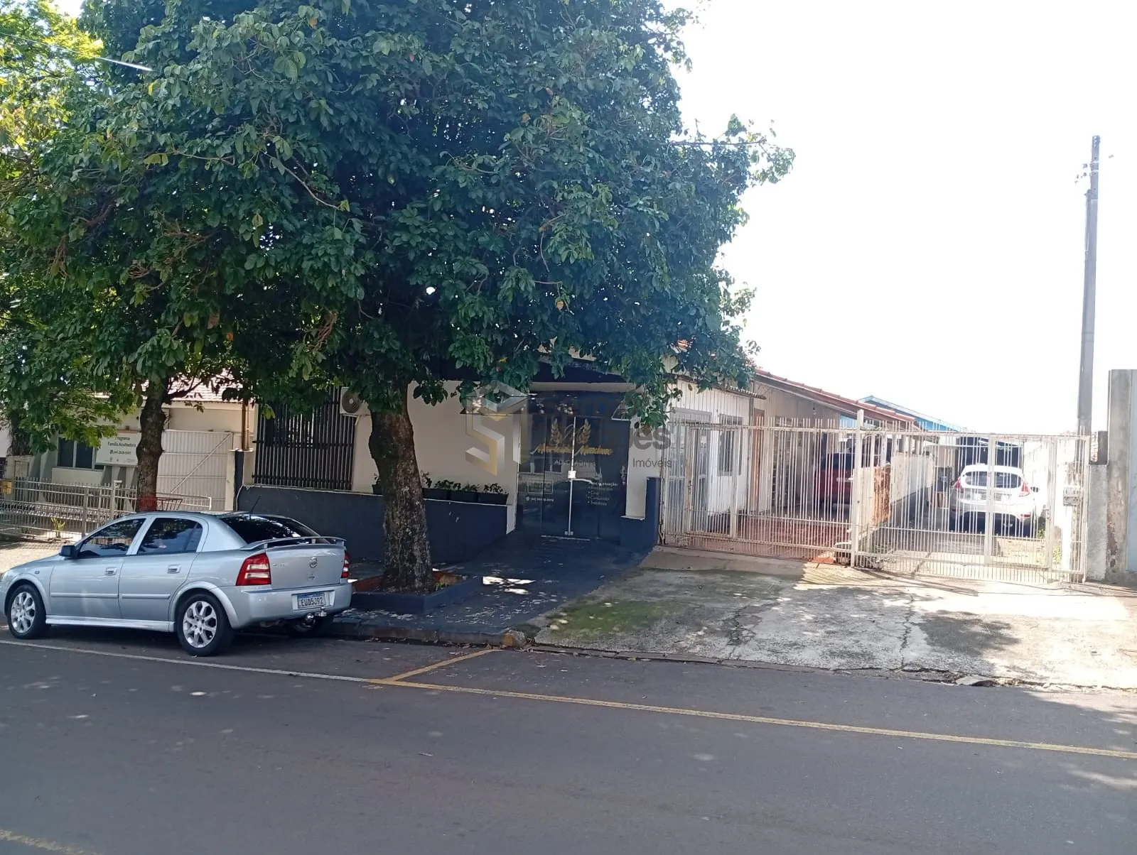 Imagem Casa à venda - 490m² - Umuarama-PR
