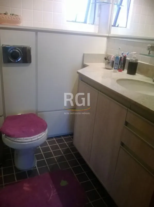 Imagem Apartamento para Venda - 68.28m², 3 dormitórios, 1 vaga - Sarandí
