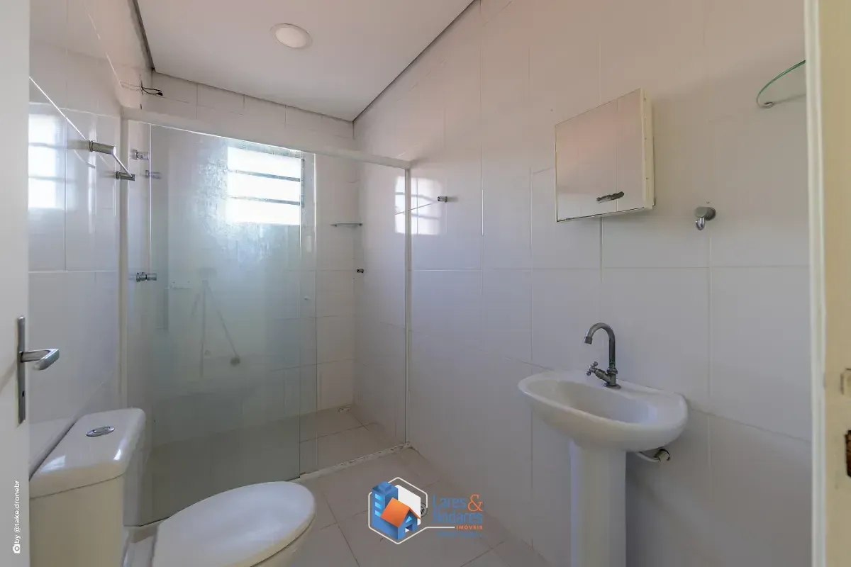 Imagem Sobrado para venda em Jardim Ipanema (Zona Sul) com 4 quartos, sendo 1 suíte, 130m²