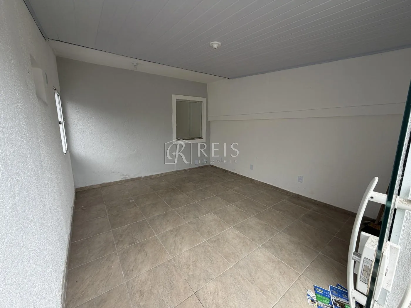 Imagem Casa para Venda em Rio das Ostras, Chácara Mariléa, 2 dormitórios, 2 banheiros, 2 vagas