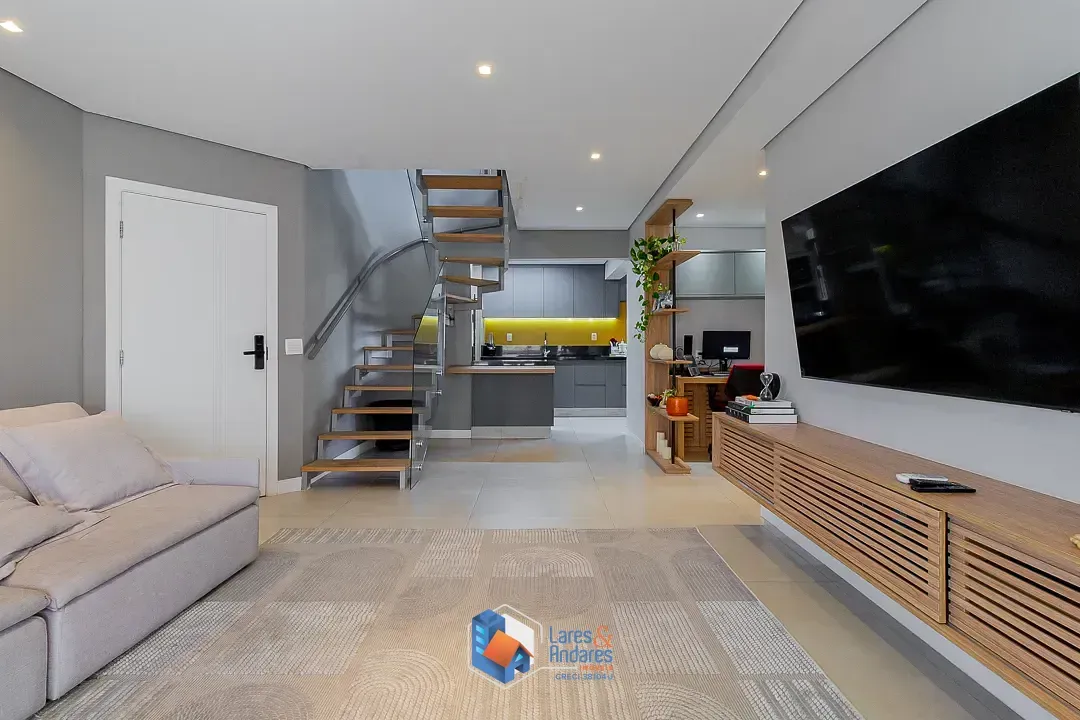 Imagem Duplex para venda em Vila Progredior com 3 quartos, sendo 2 suítes, 200m²
