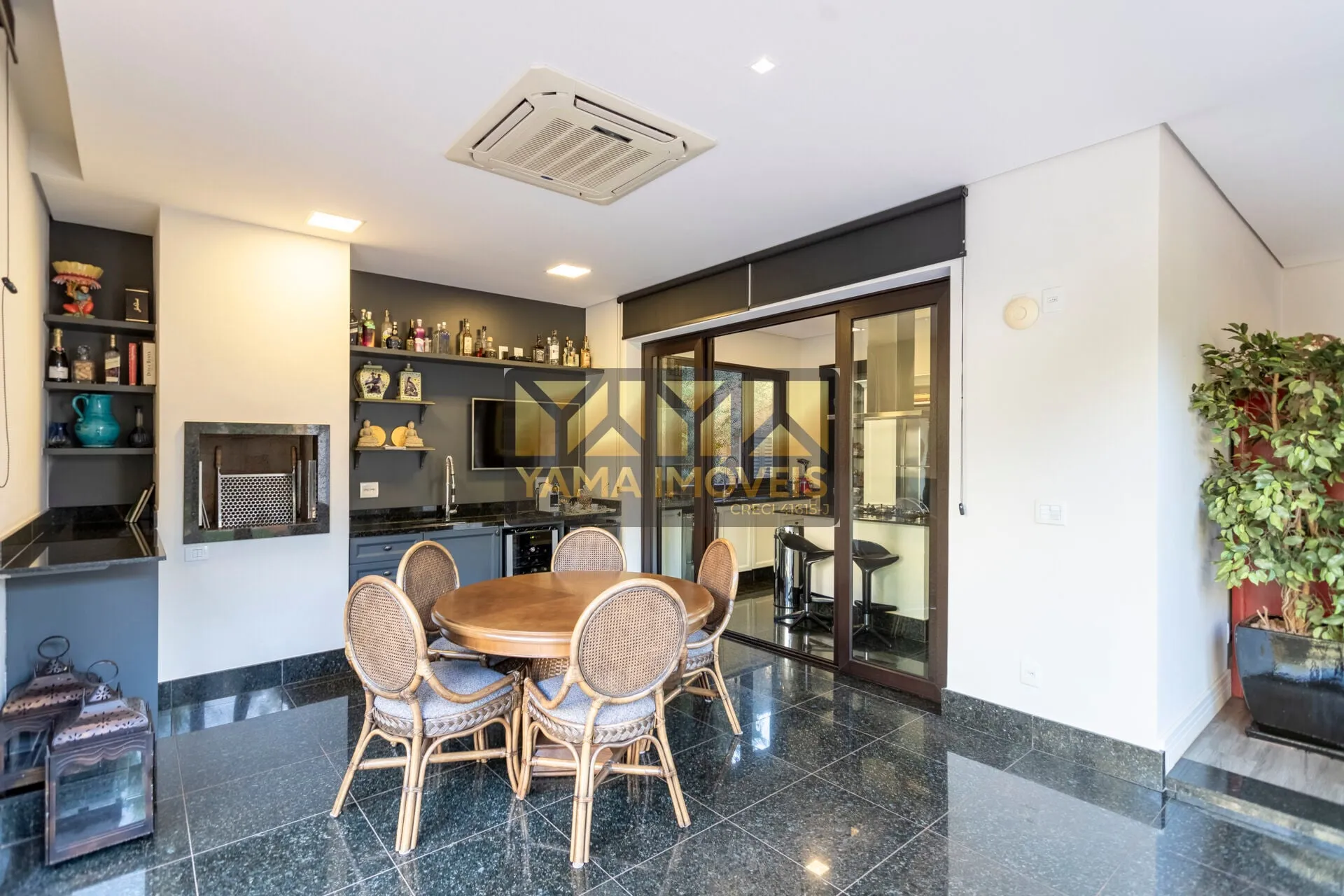 Imagem Casa Alto Padrão Condomínio Aspen 495 m²