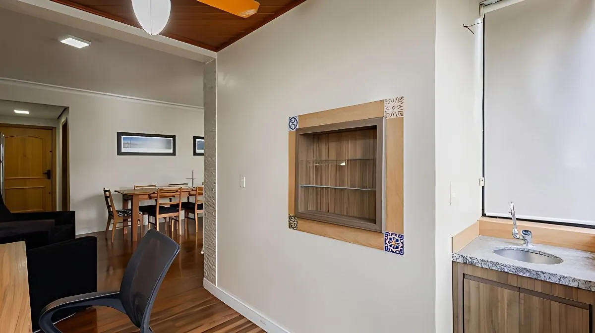 Imagem Vende-se apartamento com 2 quartos( 1 suíte), 96m², sacada e 2 vagas - Mont Serrat