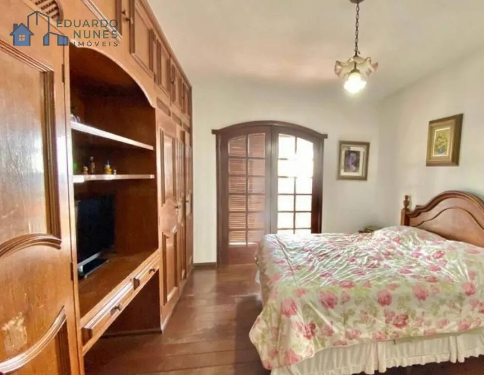 Foto do imóvel: EXCELENTE CASA NO MANGABEIRAS COM 05 QUARTOS,02 SUÍTES E 04 VAGAS.