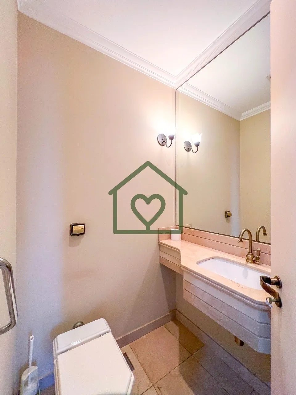 Imagem Excelente apartamento com 312 m2m². Vista panorâmica e definida para clube GNU. Preço e disponibi...