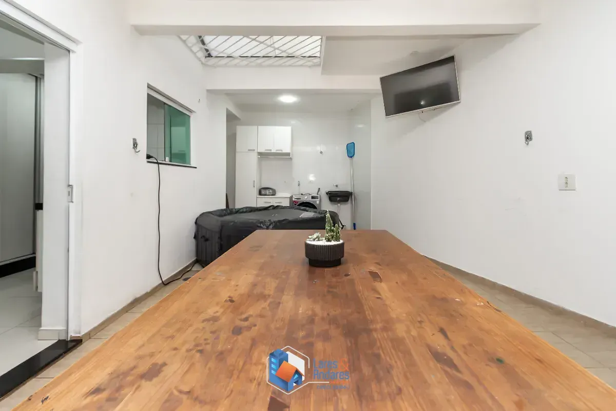 Imagem Sobrado para venda em Planalto Paulista com 3 quartos, sendo 1 suíte, 180m²