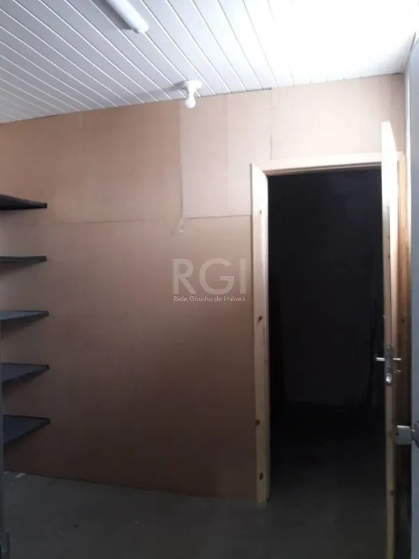 Imagem Depósito/Pavilhão para Locação/Aluguel - 500m², 0 dormitórios, Medianeira