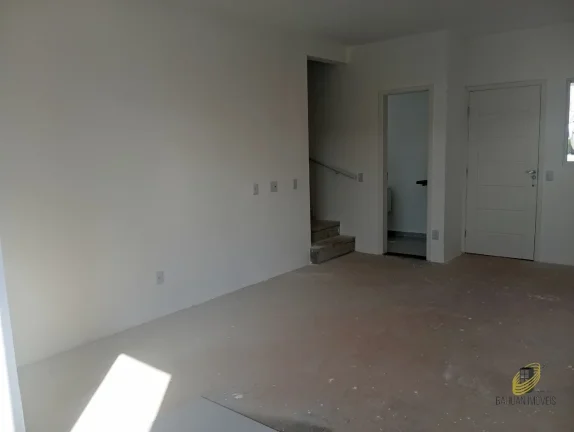 Imagem Casa em Condomínio de Luxo em Cotia-SP, Parque Dom Henrique: 3 quartos, 1 suíte, 2 salas, 3 banheiros, 86m², 2 vagas.