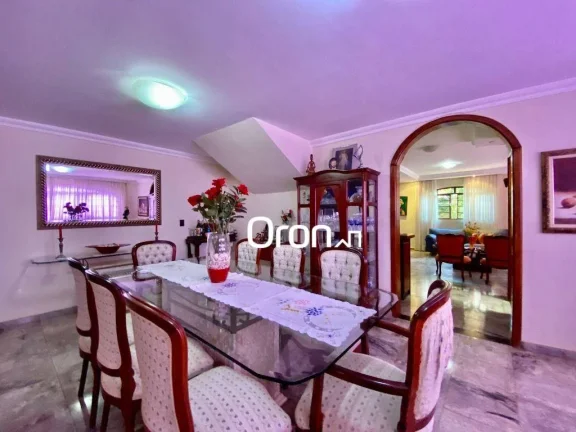 Imagem Sobrado à venda, 420 m² por R$ 1.300.000,00 - Santa Genoveva - Goiânia/GO