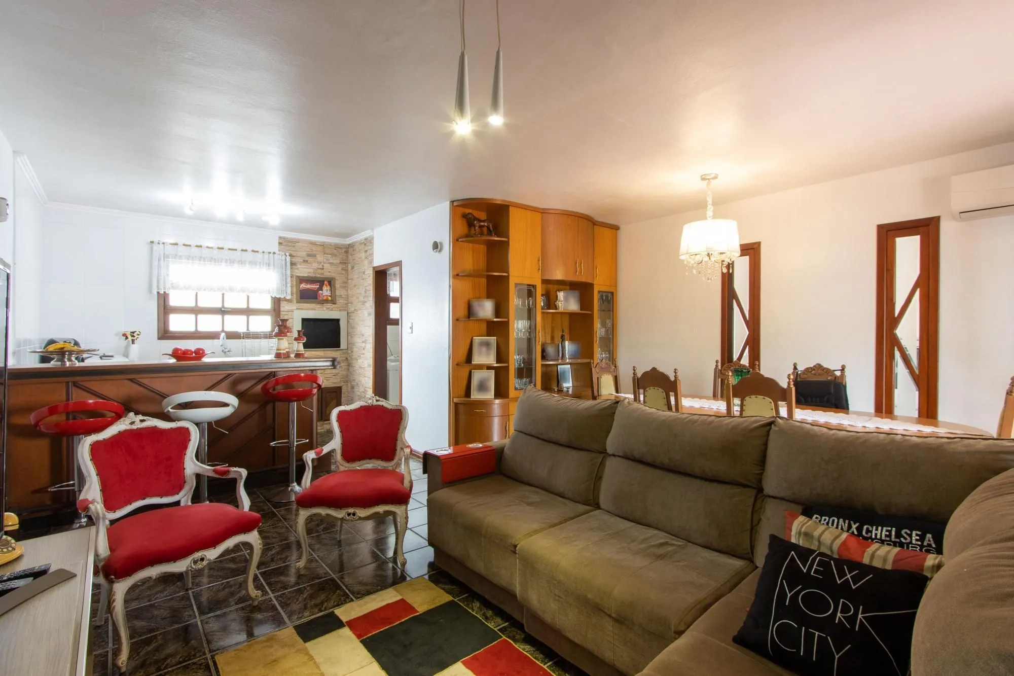 Imagem Casa em Vila Nova, Porto Alegre! Com 160m² de área privativa e um total de 899m²