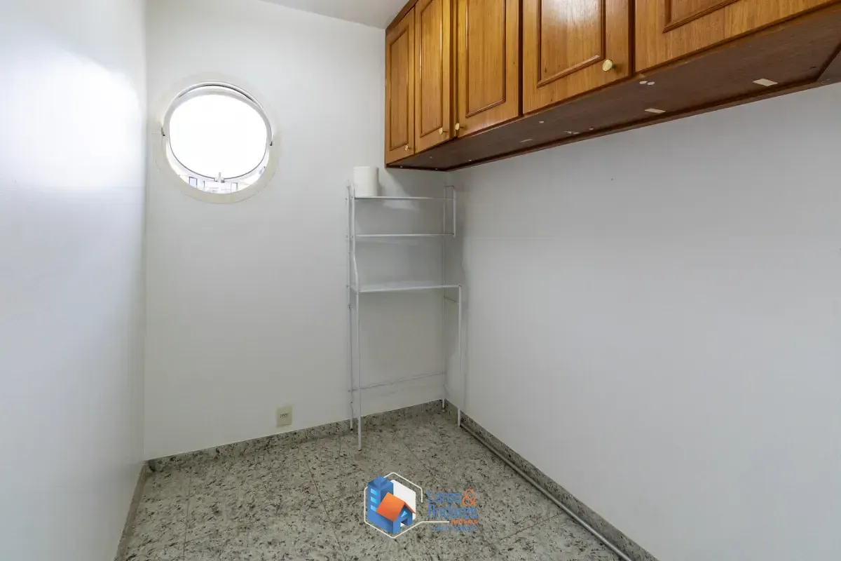 Imagem Apartamento para venda em Moema com 3 quartos, sendo 3 suítes, 150m²